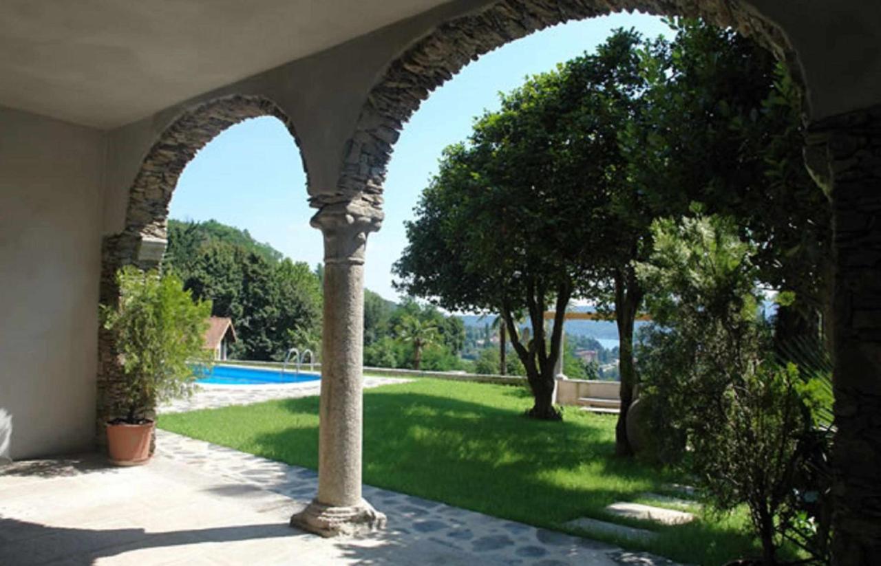 Domus Cusiana Complesso Vista Lago E Piscina Miasino Exterior foto